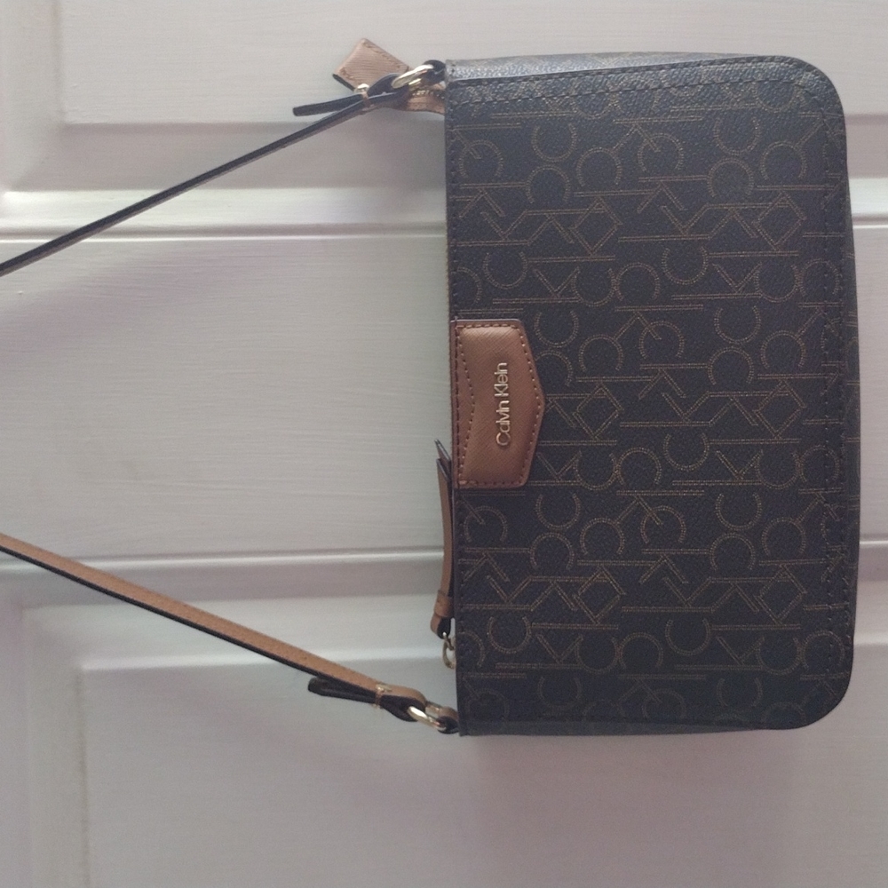 A Calvin Klein purse